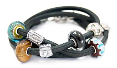 trollbeads-gallery-leather-brac.jpg trollbeads-gallery-leather-brac.jpg